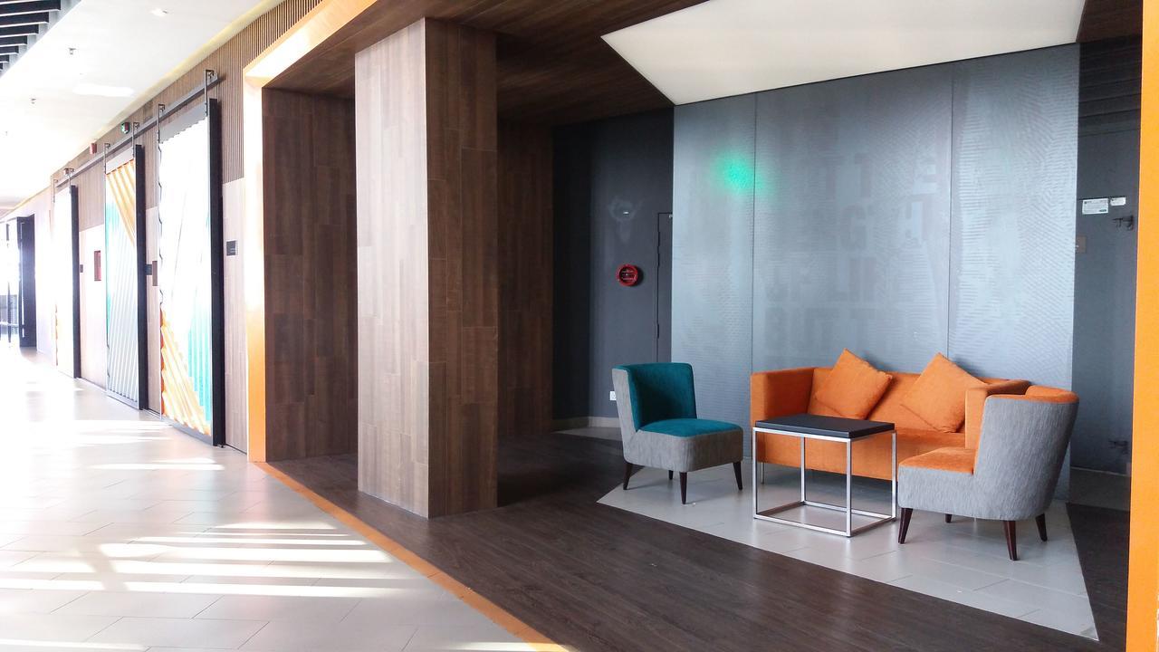 A Suites - Atria Sofo Suites ペタリンジャヤ エクステリア 写真